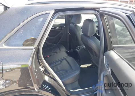 2018 Audi Q3 2.0T Premium/2.0T Sport Premium из США, поврежденный, VIN WA1HCCFSXJR022275